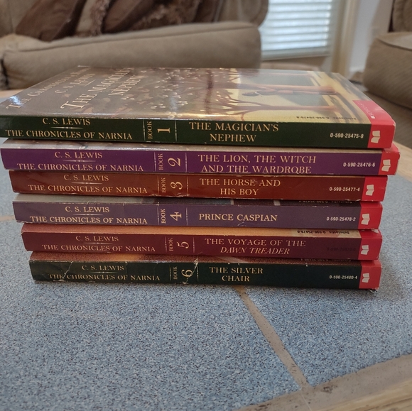 Chronicles of Narnia set (Books) - Picture 6 of 8